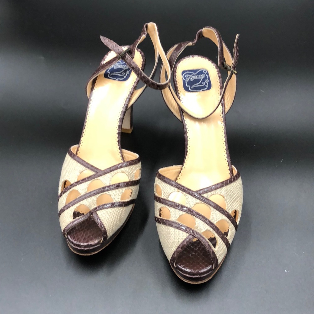 Open toe Shoes - Picture 3 of 5